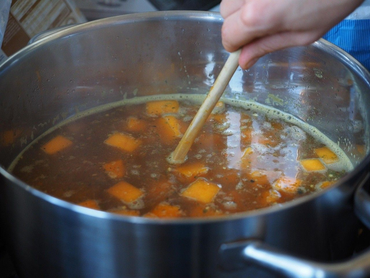 Can You Freeze Bone Broth? 5 Pro Methods + Low FODMAP Tips