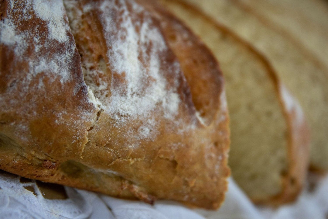 Low FODMAP Sourdough Bread: Safe Brands, Serving Sizes, and Buyer's Guide
